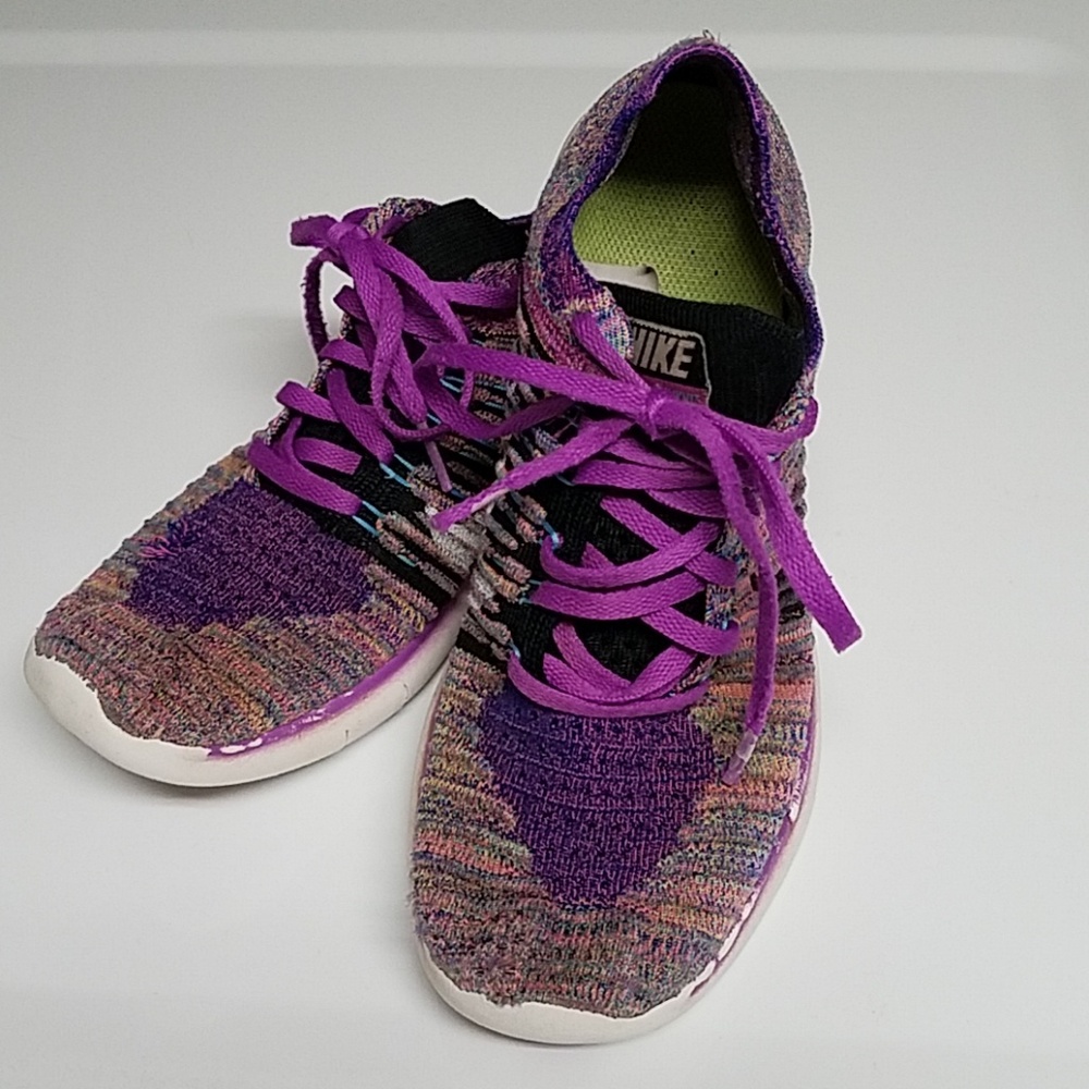 Nike Women's Flyknit size 8 purple